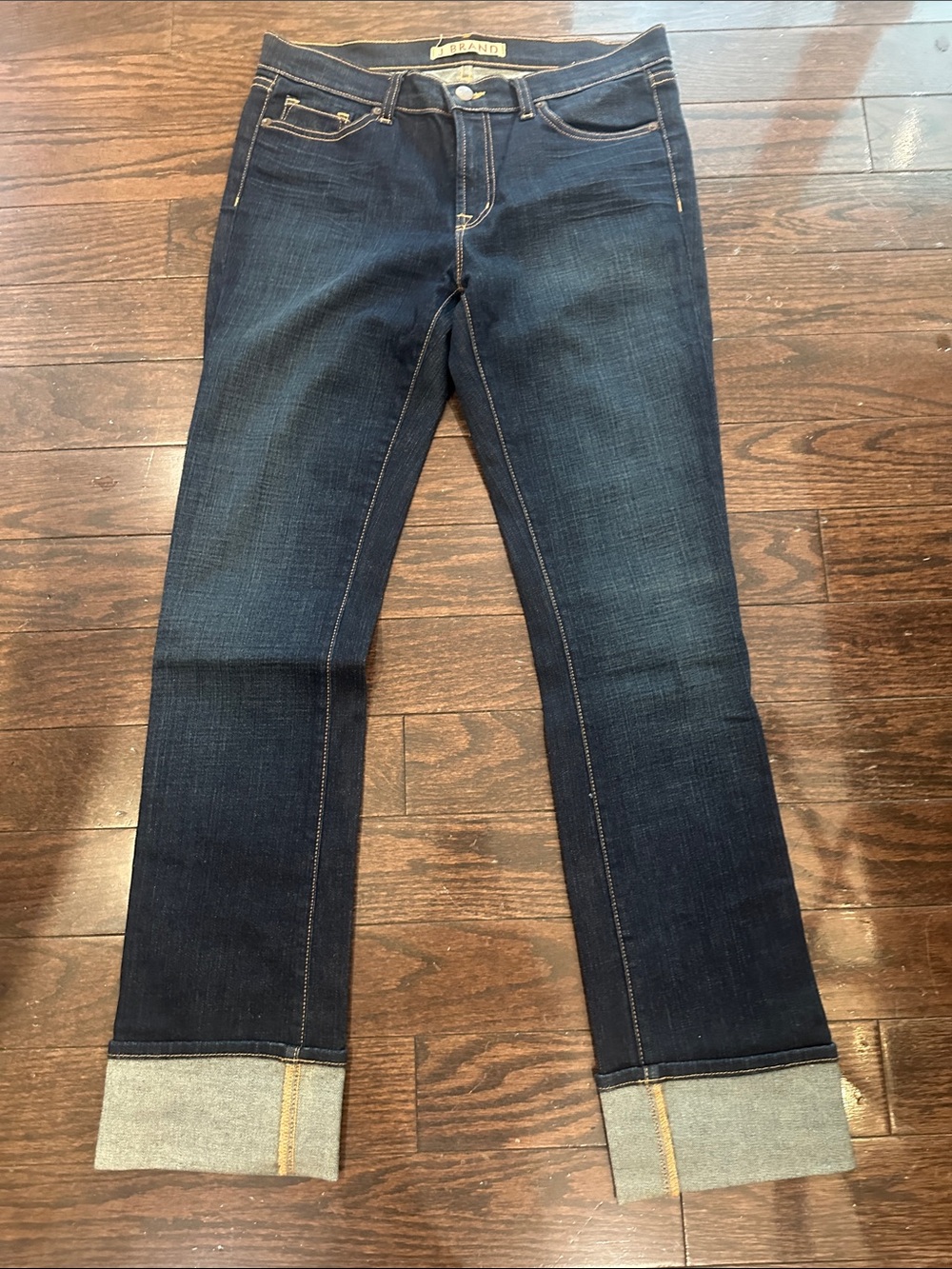 J Brand Cigarette Leg Mid rise style #814